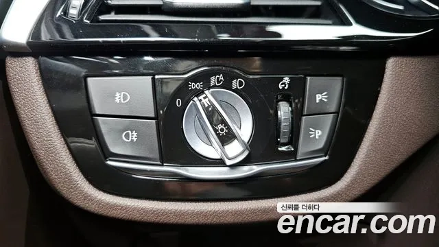 BMW 5 Series (G30) id 2917646 из Кореи 10