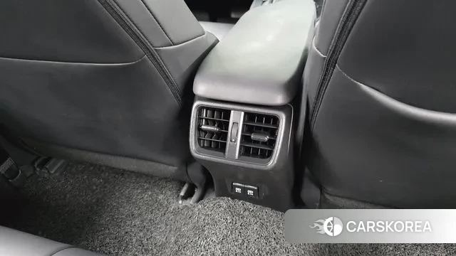 Lexus UX250h id 3055378 из Кореи 10