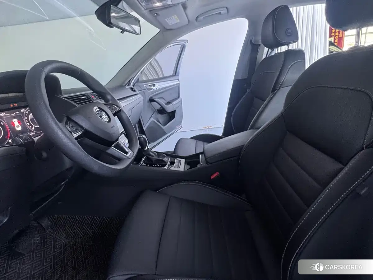 Skoda Superb id 4685929 из Китая 10