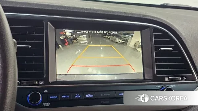 Hyundai Avante AD id 3728707 из Кореи 10