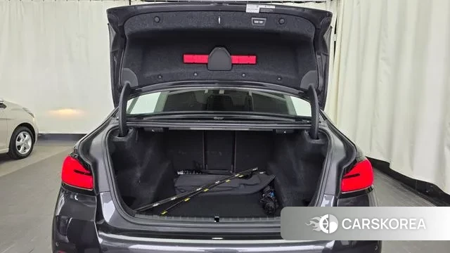 BMW 5 Series (G30) id 3747198 из Кореи 10