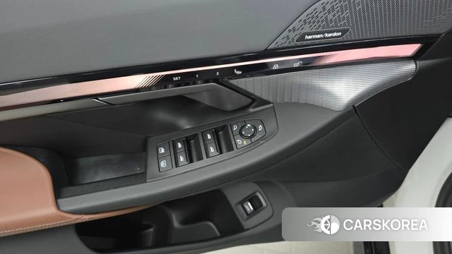 BMW 5 Series (G60) id 4515973 из Кореи 10