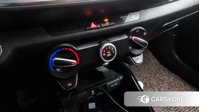 Kia Stonic id 3484920 из Кореи 10