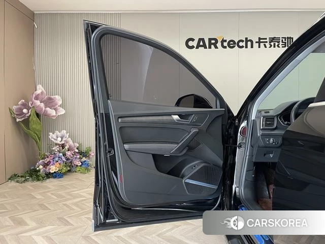 Audi Q5L id 4212464 из Китая 10