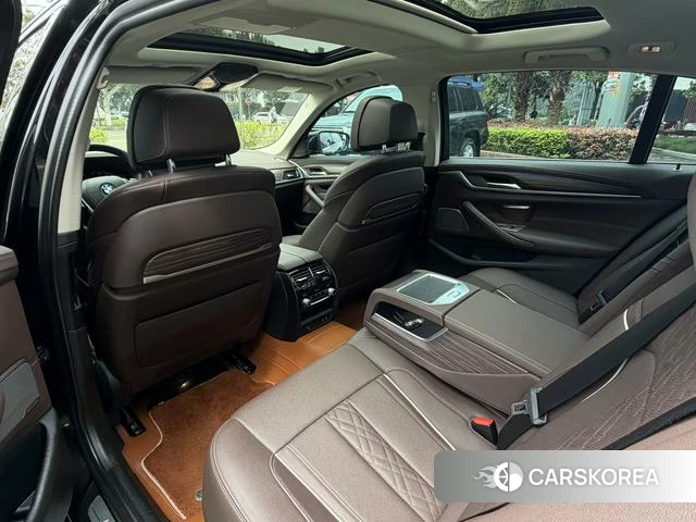 BMW 5 series id 4261425 из Китая 10
