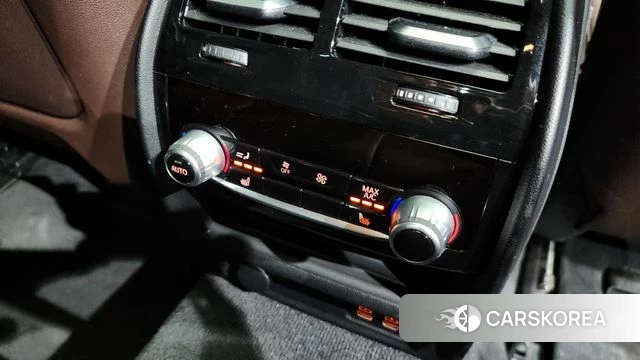 BMW 5 Series (G30) id 3839657 из Кореи 10