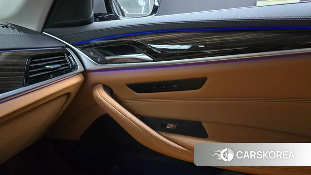 BMW 5 Series (G30) id 4683367 из Кореи 10