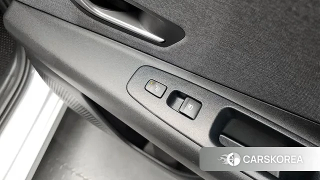 Hyundai Avante Hybrid (CN7) id 3043993 из Кореи 10