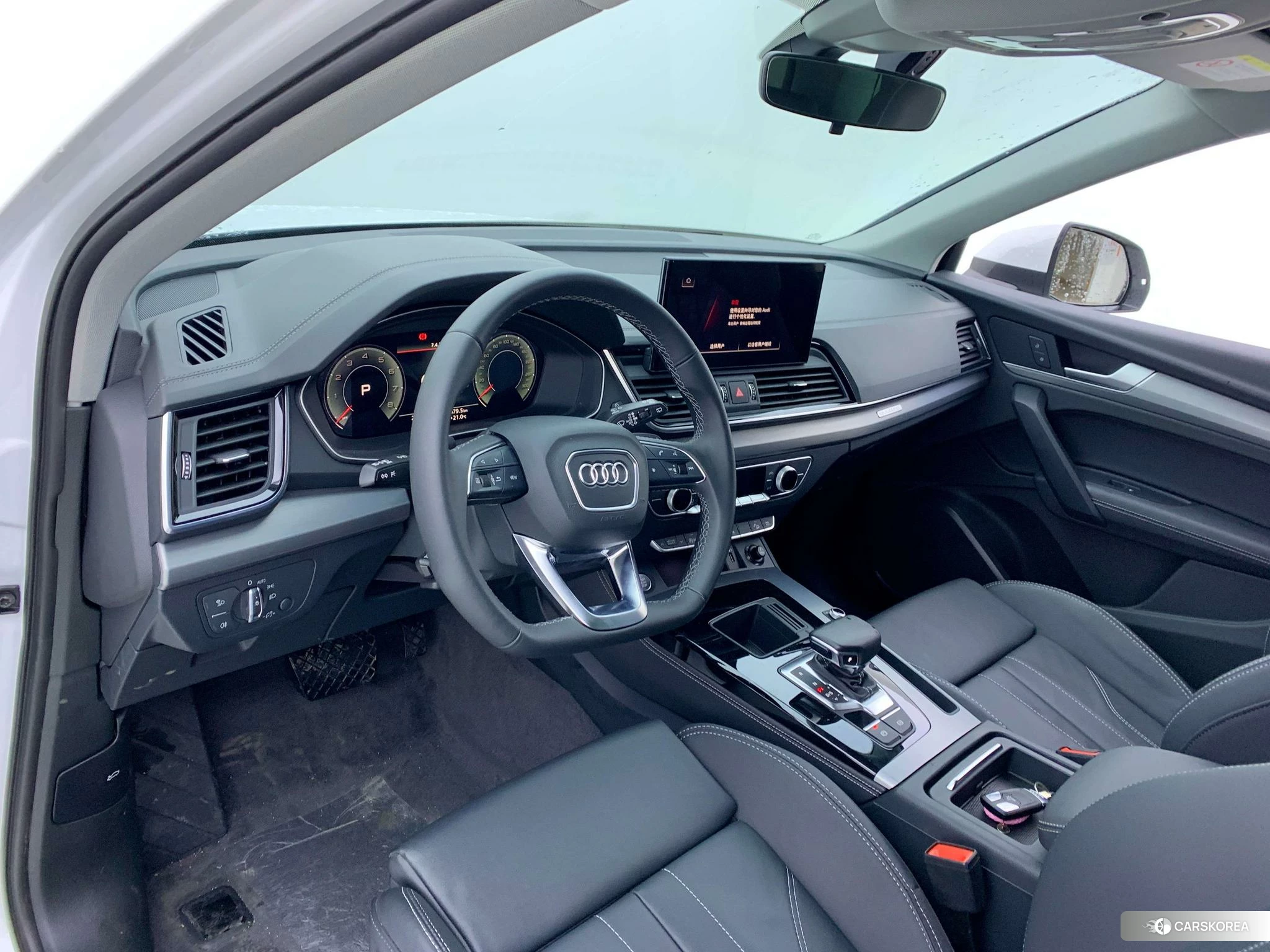 Audi Q5L id 4499076 из Китая 9