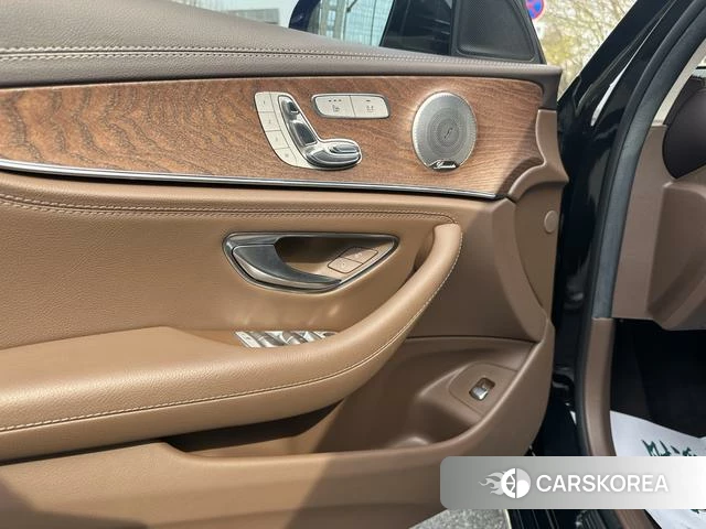 Mercedes-Benz E-class id 4257077 из Китая 10