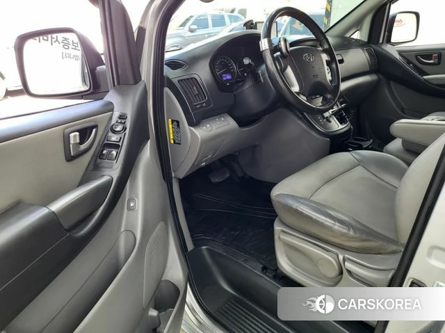 Hyundai The New Grand Starex id 4894585 из Кореи 10