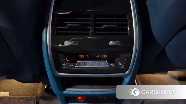 BMW XM (G09) id 3272451 из Кореи 10