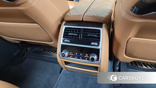 BMW 7 Series (G11) id 3472782 из Кореи 10