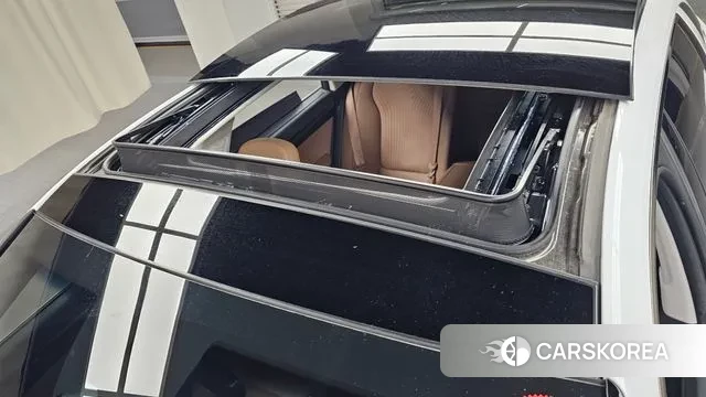 Hyundai Grandeur Hybrid (GN7) id 3674886 из Кореи 10