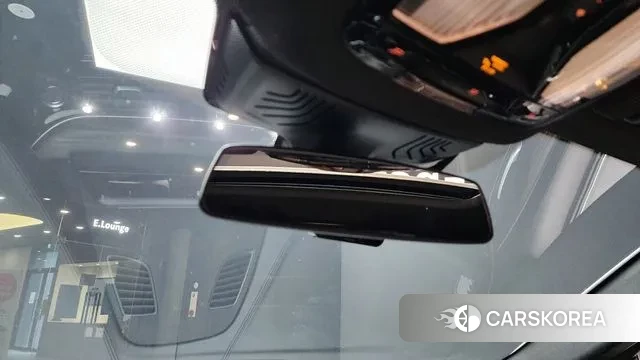 BMW 5 Series (G30) id 3324472 из Кореи 10