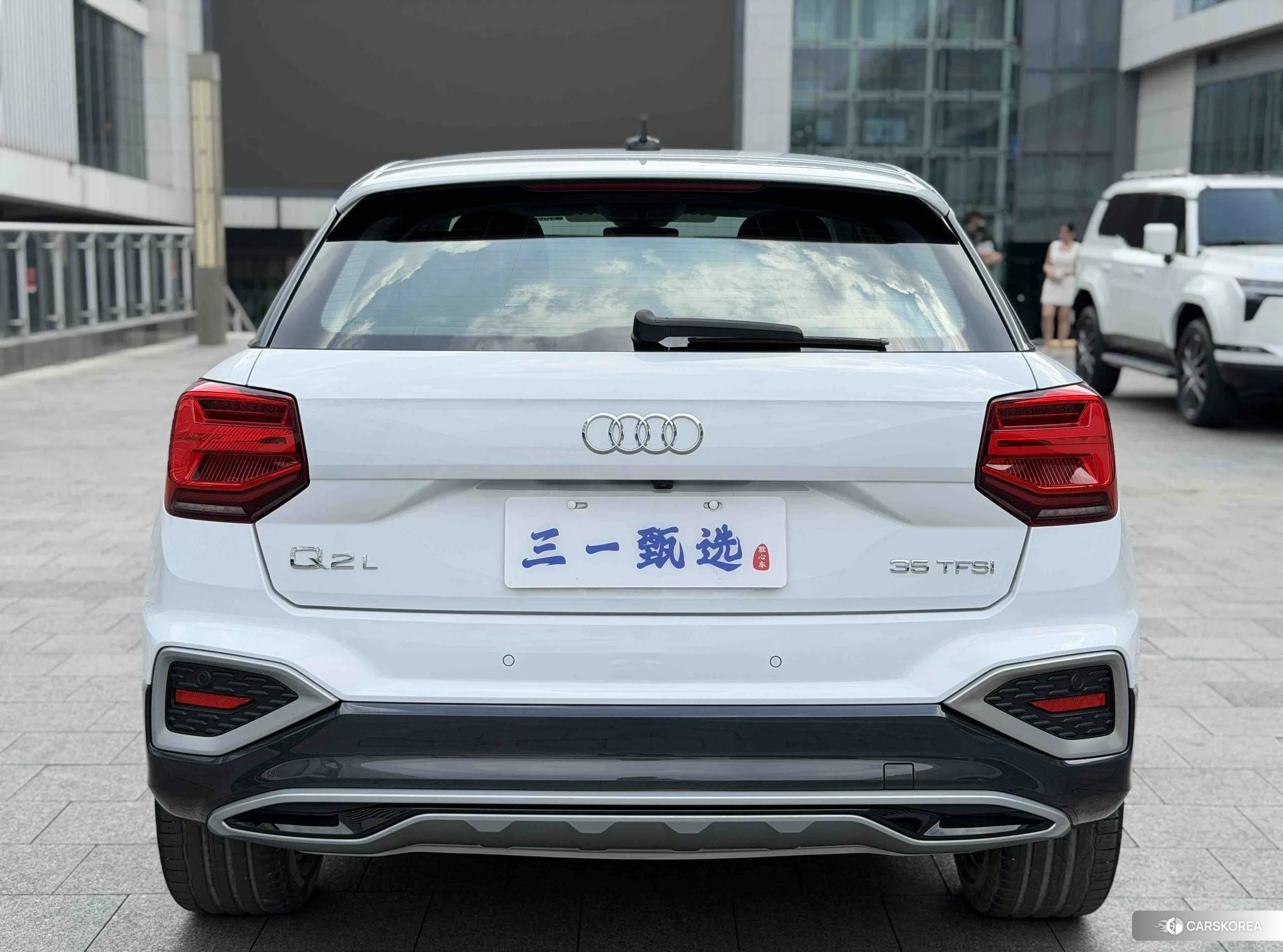 Audi Q2L id 4510368 из Китая 10