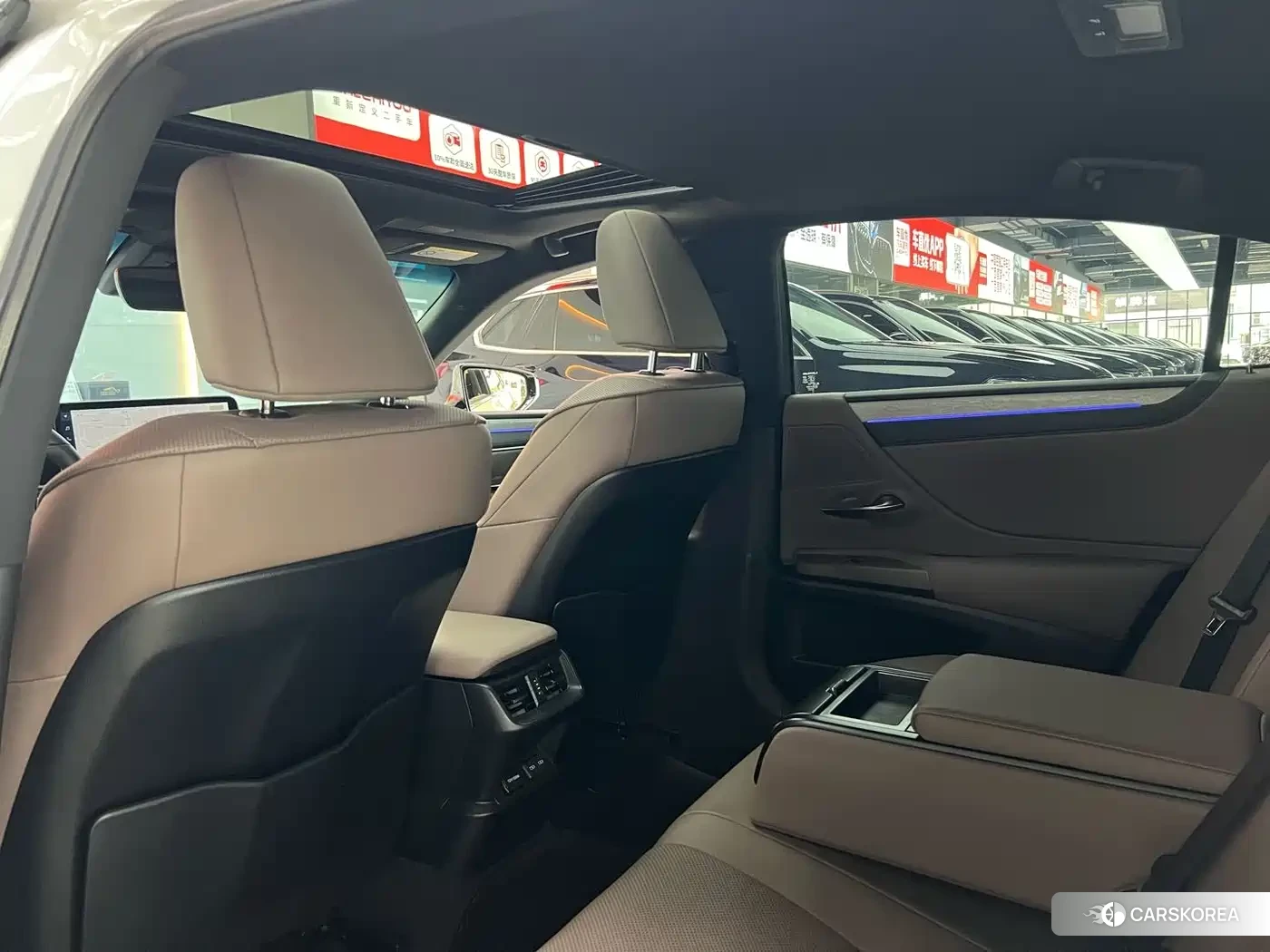 Lexus ES id 4570498 из Китая 10