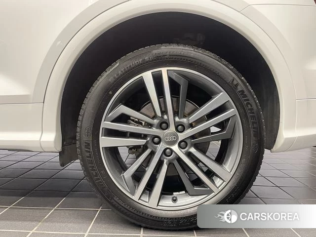Audi Q5L id 4261533 из Китая 10