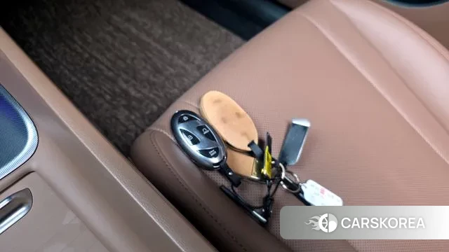 Hyundai Grandeur (GN7) id 3571891 из Кореи 10