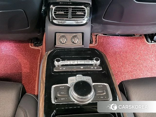 Genesis G90 id 4657891 из Кореи 10