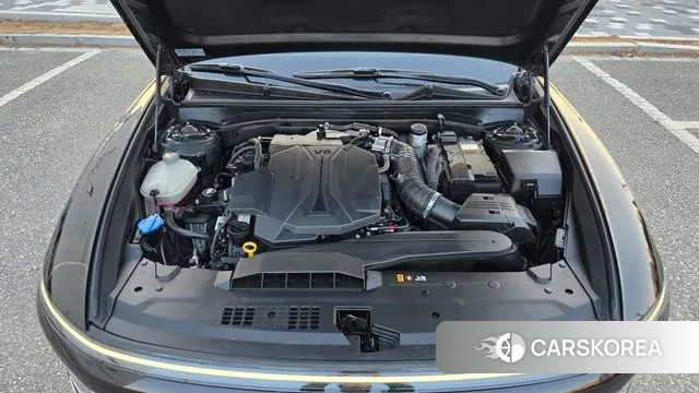 Hyundai Grandeur (GN7) id 3776722 из Кореи 10