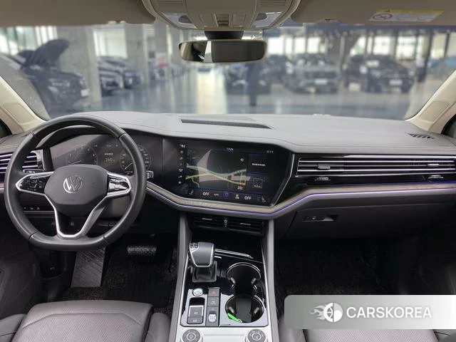 Volkswagen Touareg id 3869755 из Китая 10