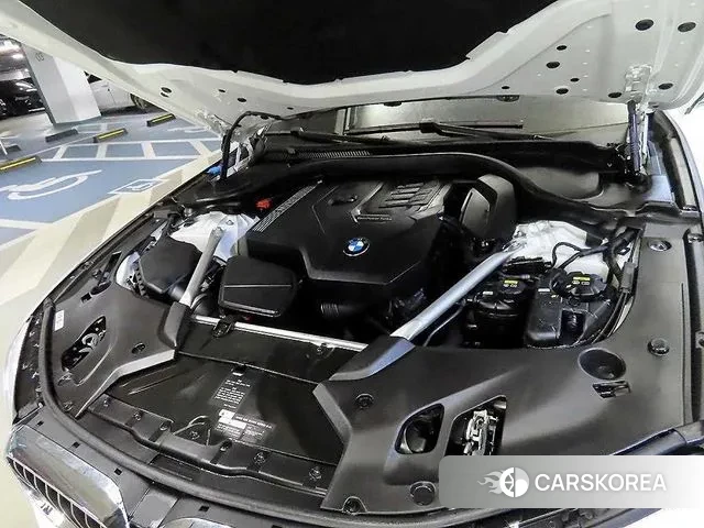 BMW 5 Series (G30) id 3402671 из Кореи 10