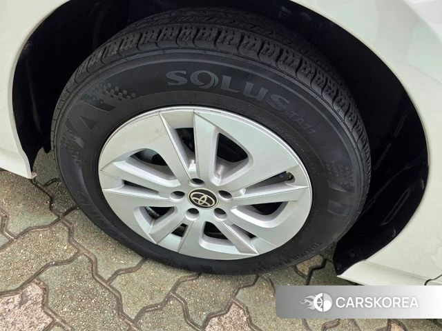Toyota Prius 4th Generation id 4849924 из Кореи 10