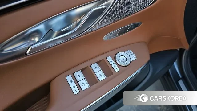 Genesis GV70 id 3438461 из Кореи 10