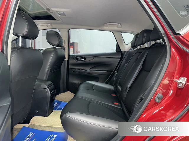Nissan TIIDA id 4393806 из Китая 10