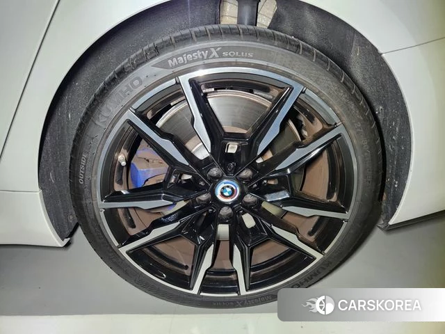 BMW 8 Series (G15) id 4528785 из Кореи 10