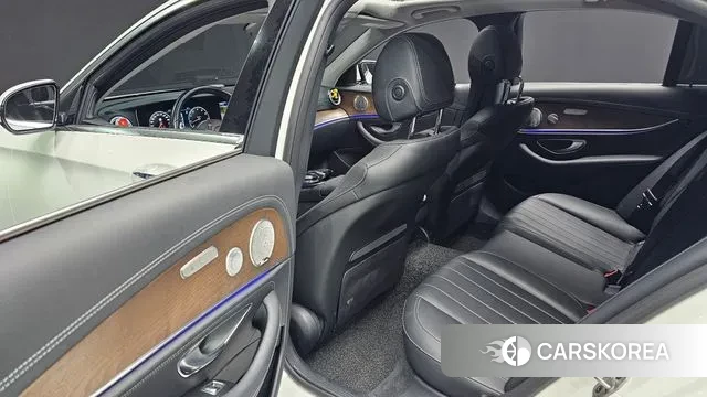 Mercedes-Benz E-Class W213 id 3598287 из Кореи 10