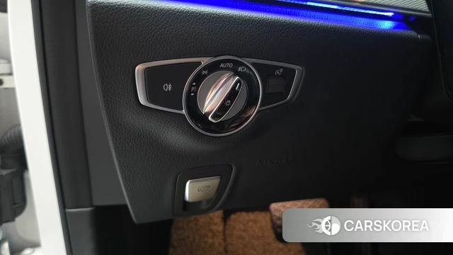 Mercedes-Benz E-Class W213 id 4647856 из Кореи 10