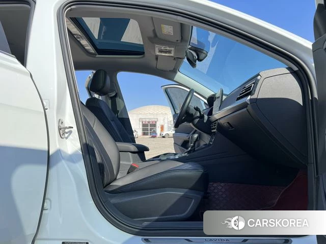 Volkswagen Lavida id 4290954 из Китая 10
