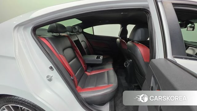 Hyundai Avante AD id 3814591 из Кореи 10