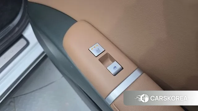 Hyundai Grandeur (GN7) id 3769806 из Кореи 10