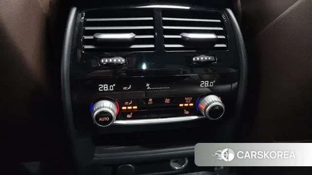 BMW 5 Series (G30) id 3531297 из Кореи 10