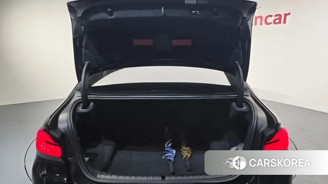 BMW 5 Series (G30) id 3787698 из Кореи 10