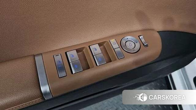 Hyundai Grandeur Hybrid (GN7) id 2984316 из Кореи 10