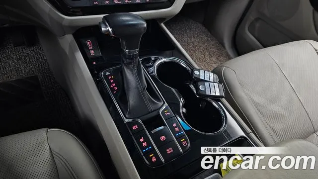 Kia The New Carnival id 2619780 из Кореи 10