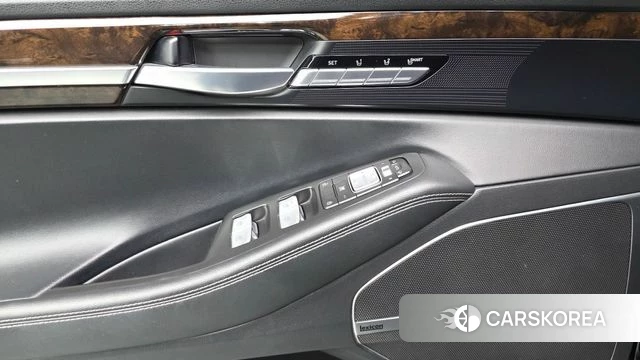 Genesis G90 id 4325000 из Кореи 10
