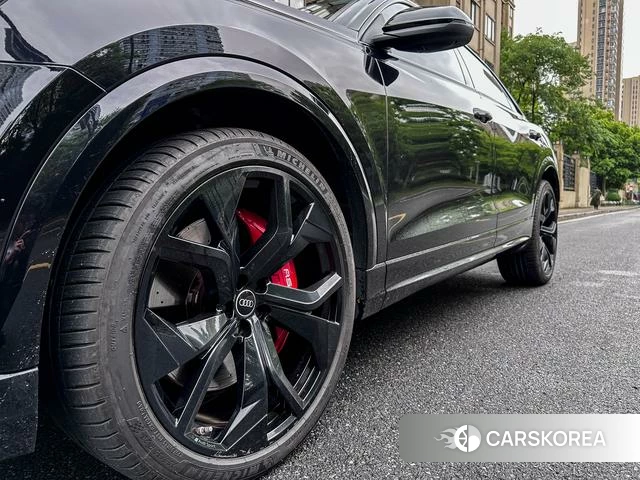 Audi RS Q8 id 4260849 из Китая 10