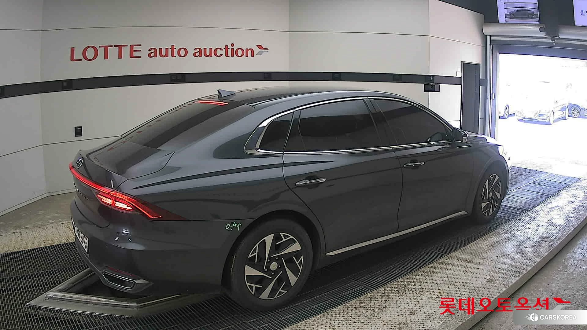 Hyundai Grandeur Hybrid id 4289304 из Кореи 10