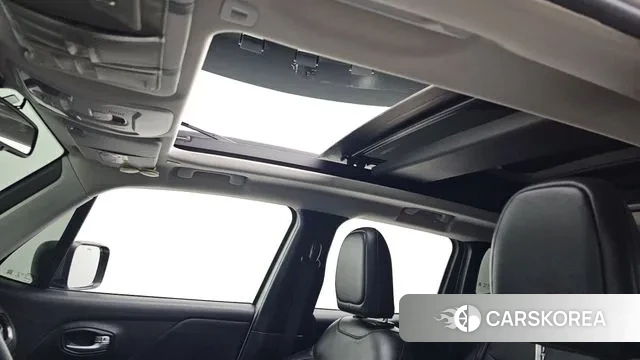 Jeep Renegade id 3601953 из Кореи 10