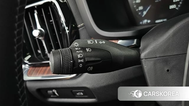 Volvo V60 Cross-Country 2nd Generation id 4195778 из Кореи 10