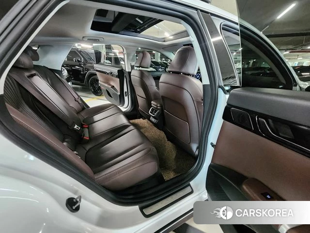 Hyundai Grandeur (GN7) id 3914871 из Кореи 10