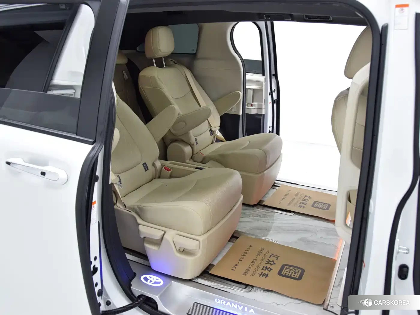 Toyota Grevia id 4577879 из Китая 10