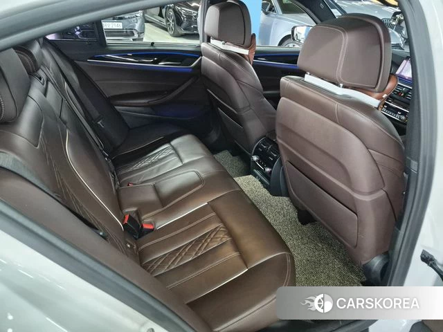 BMW 5 Series (G30) id 4447364 из Кореи 10