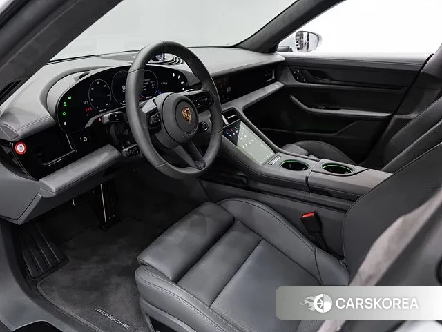 Porsche Taycan id 3477341 из Кореи 10