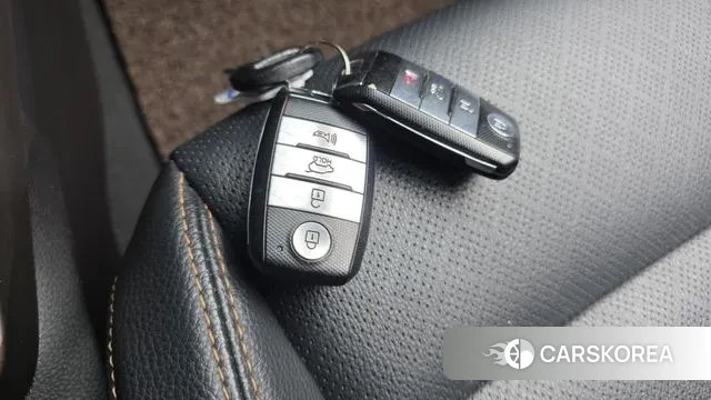 Kia Stonic id 3598558 из Кореи 10